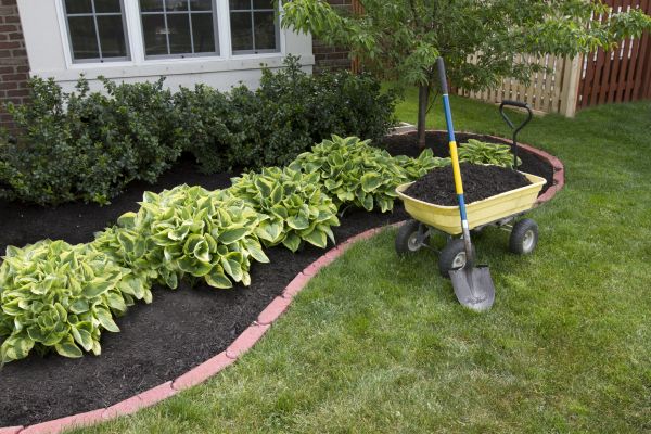 Landscape Mulching in Rogers