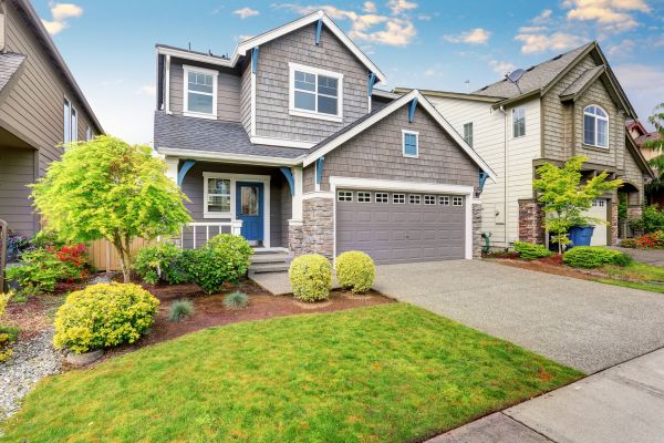 Curb Appeal Landscaping in Rogers